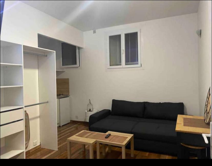 Studio Meuble Tout Equipe!! Boujan-sur-Libron 外观 照片
